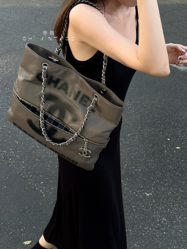 95新 Chanel/香奈儿 0763 灰色巴黎涂鸦扩展托特大号08-09