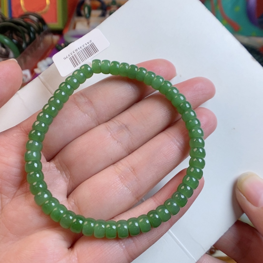 和田玉手链未镶嵌苹果绿