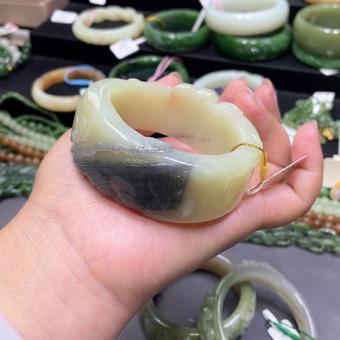 和田玉手镯5556圈口20未镶嵌