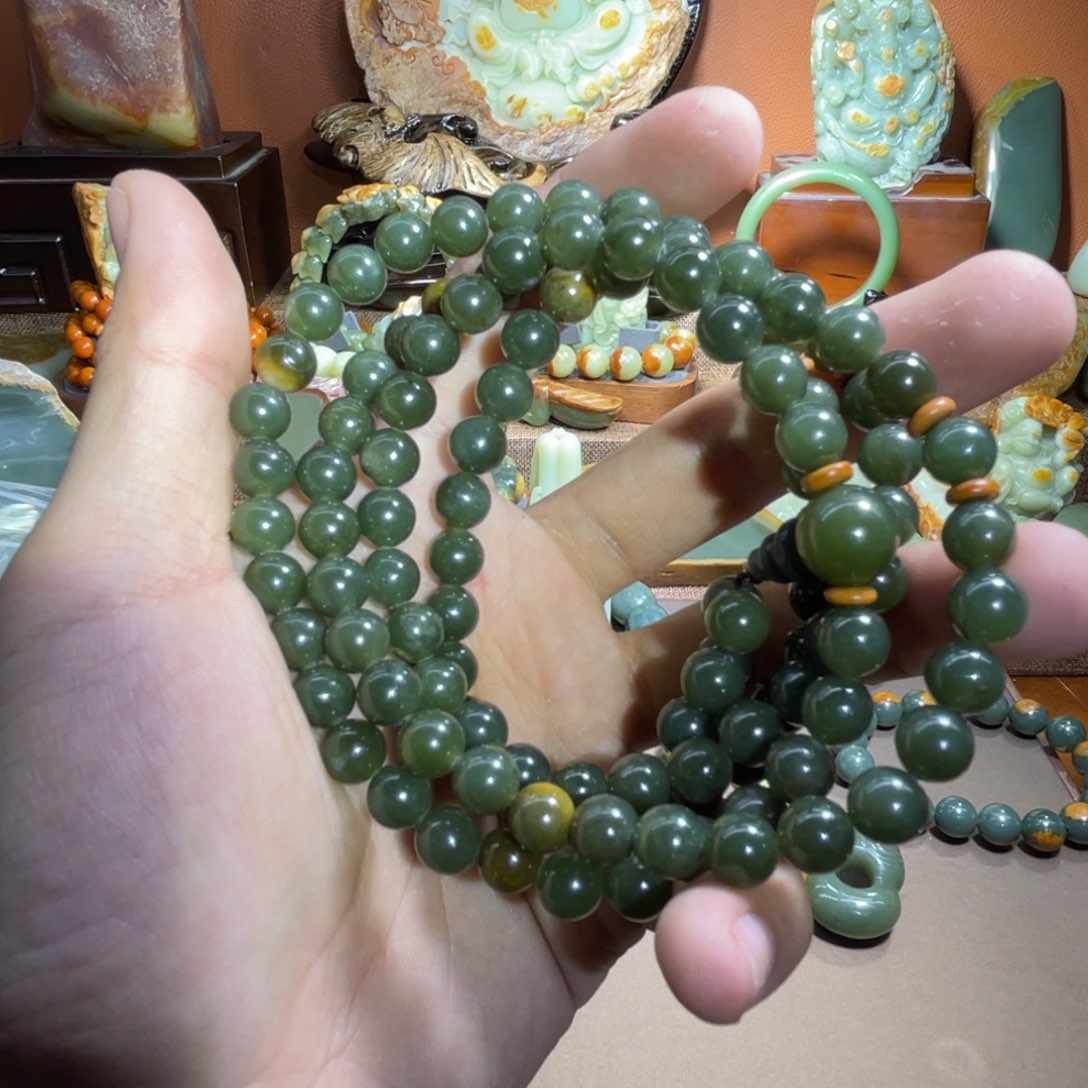 透闪石质玉108 卡八未镶嵌