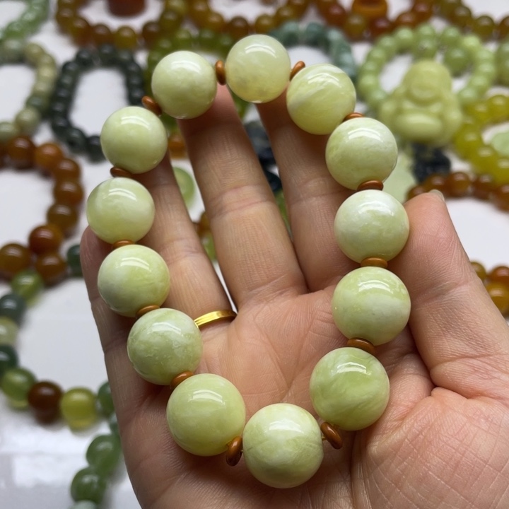 蛇纹石玉手串未镶嵌