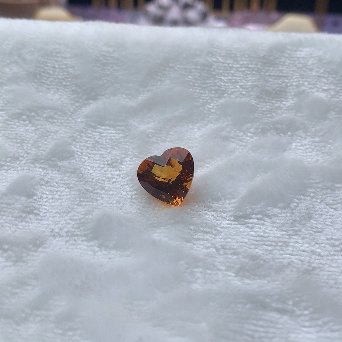 水晶吊坠(不含链)未镶嵌黄水晶