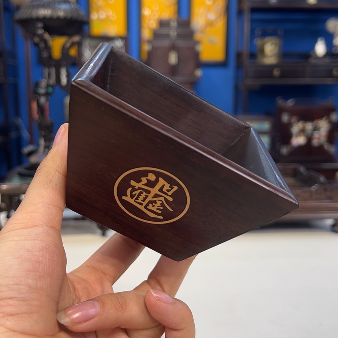 【闪购商品】红酸枝木类成套家具米斗