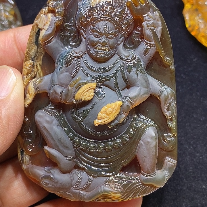 几***点未镶嵌琥珀手链一