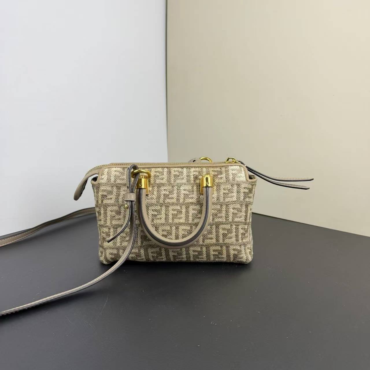 95新 FENDI/芬迪 安安/箱包/TYP882512180163