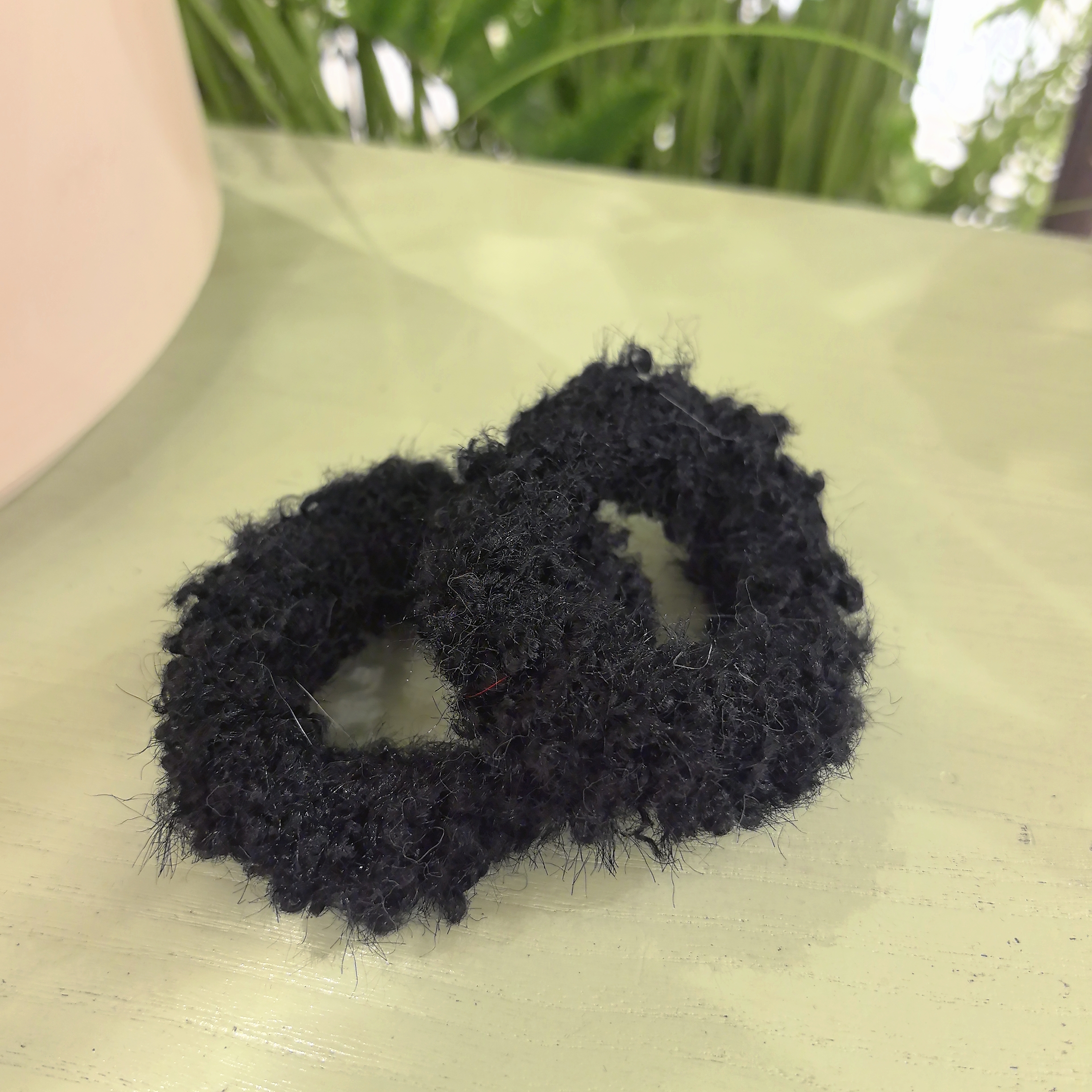 韩系新款精致黑色毛毛时尚百搭发圈WM-851（对）