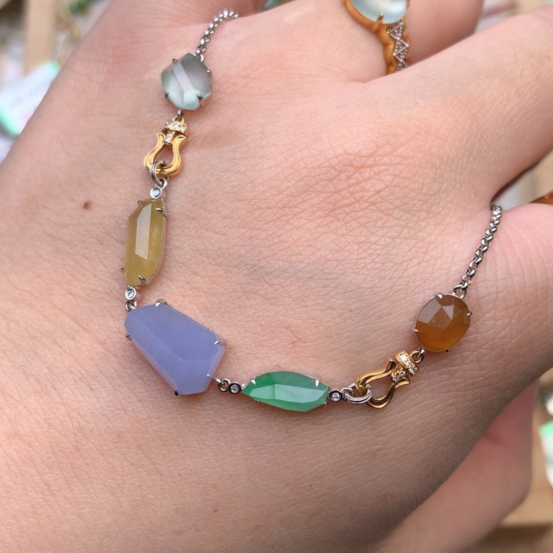 【闪购商品】18K金镶嵌挂件翡翠一