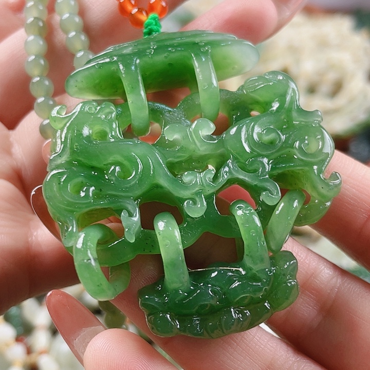 未镶嵌和田玉挂件