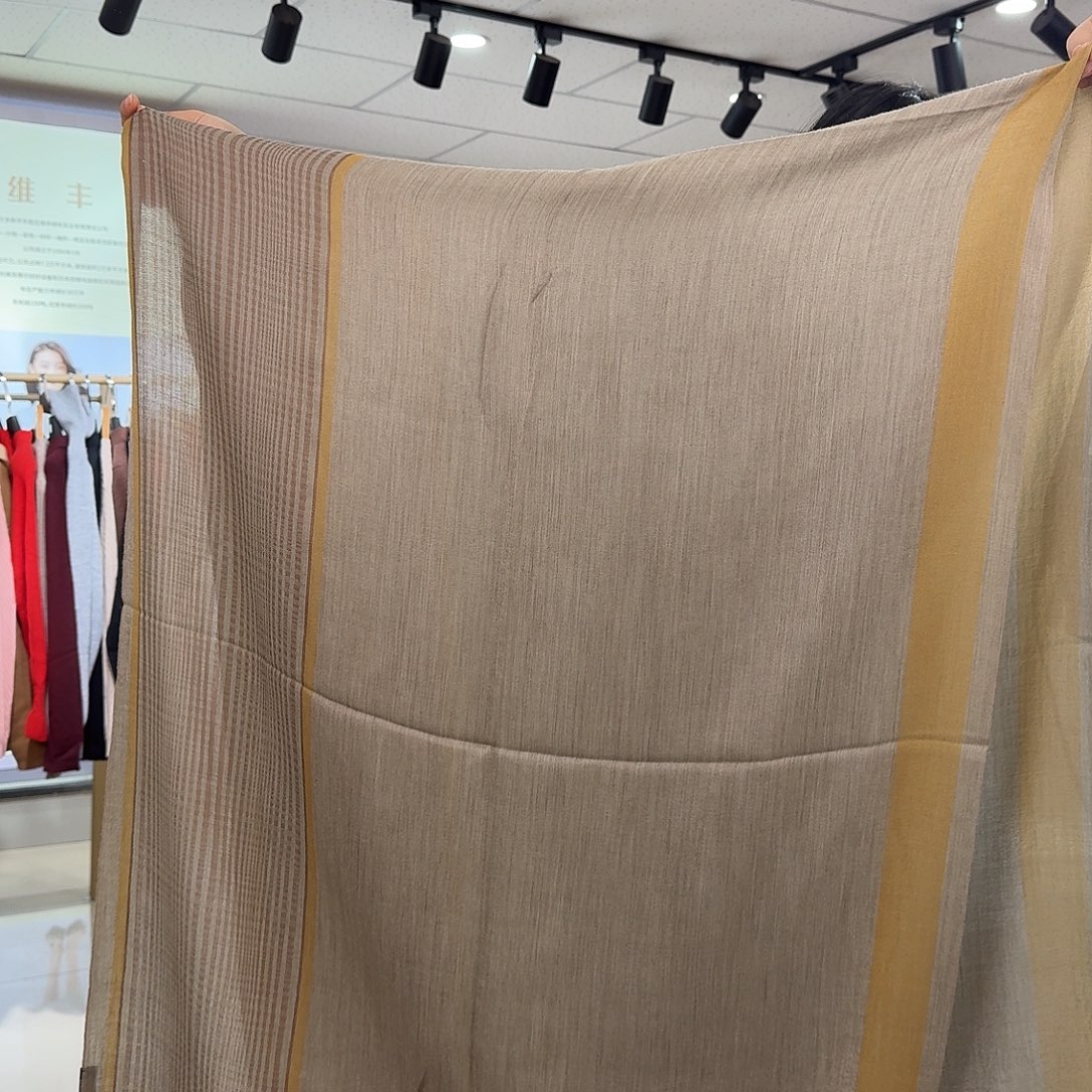 2x0.8米200支精纺戒指绒围巾