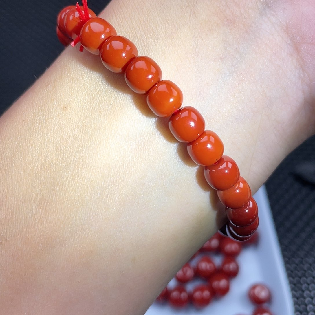 南红玛瑙7mm柿子红老型手链整串26颗未镶嵌