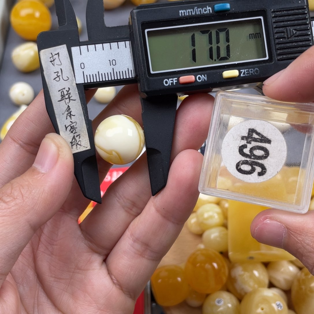 蜜蜡珠宝奇石未镶嵌