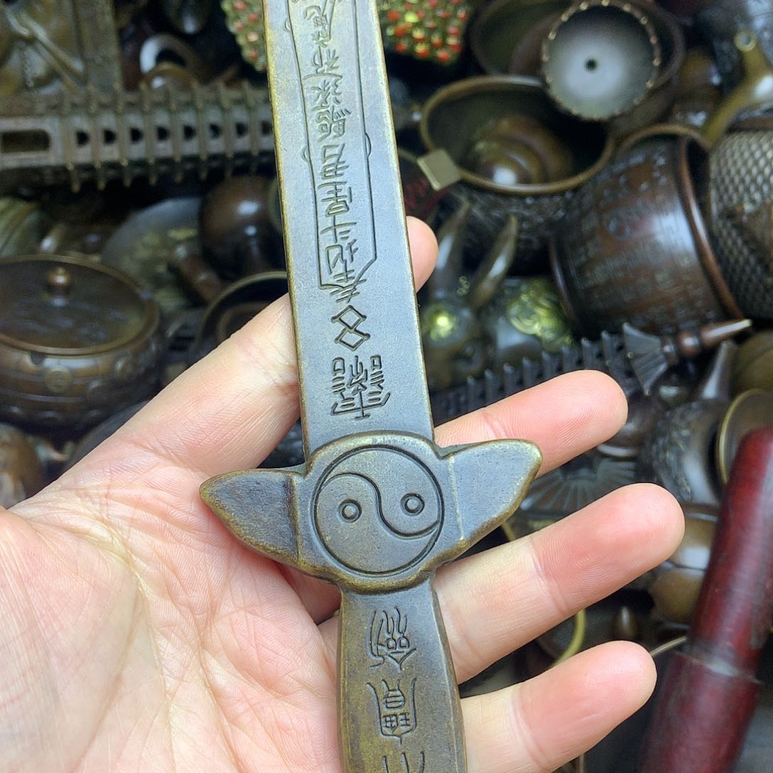 精美铜器，做工精致