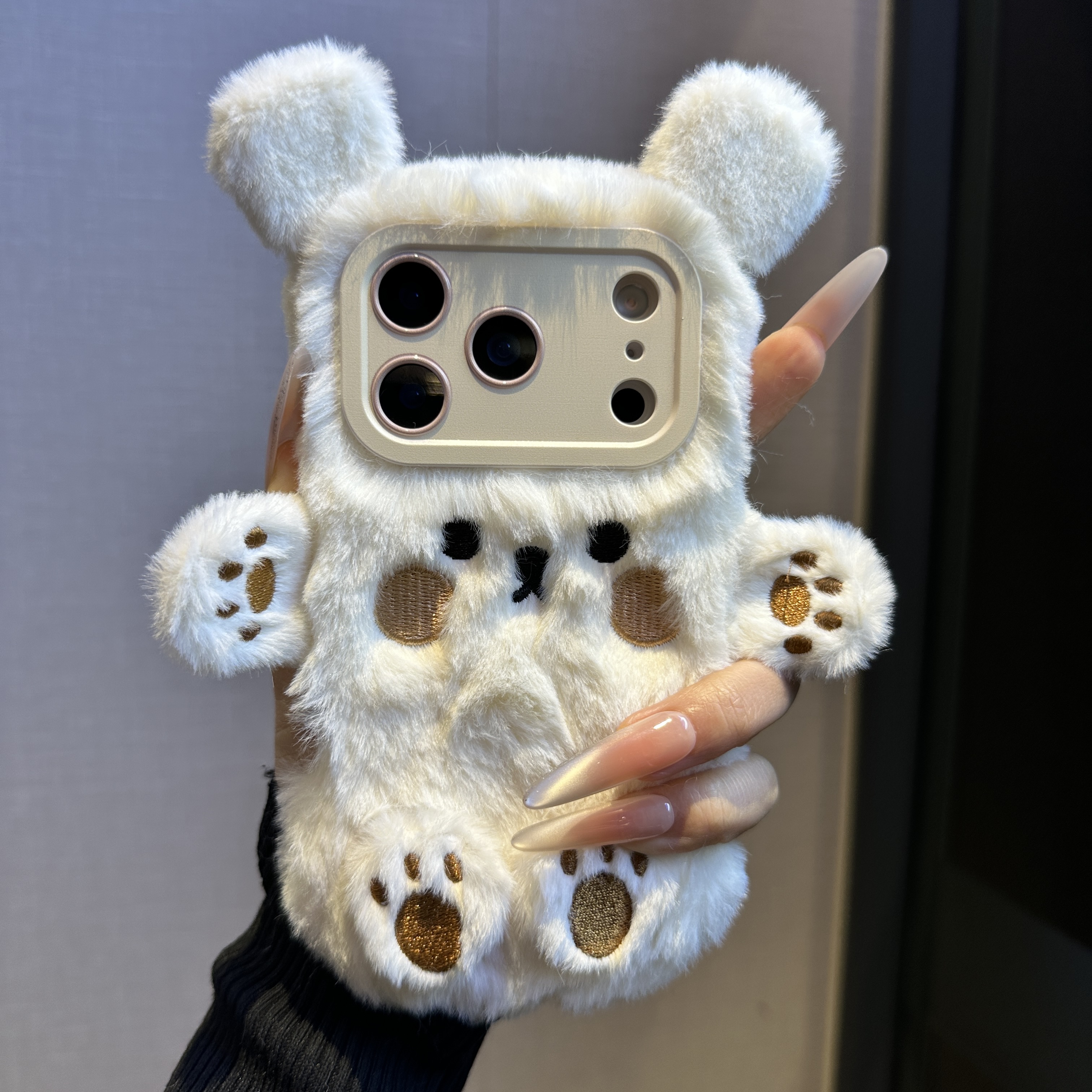 秋冬毛绒卡通小熊手机壳适用于苹果17全包iPhone16promax防摔15女