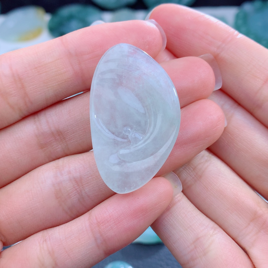 颈饰未镶嵌翡翠悟道