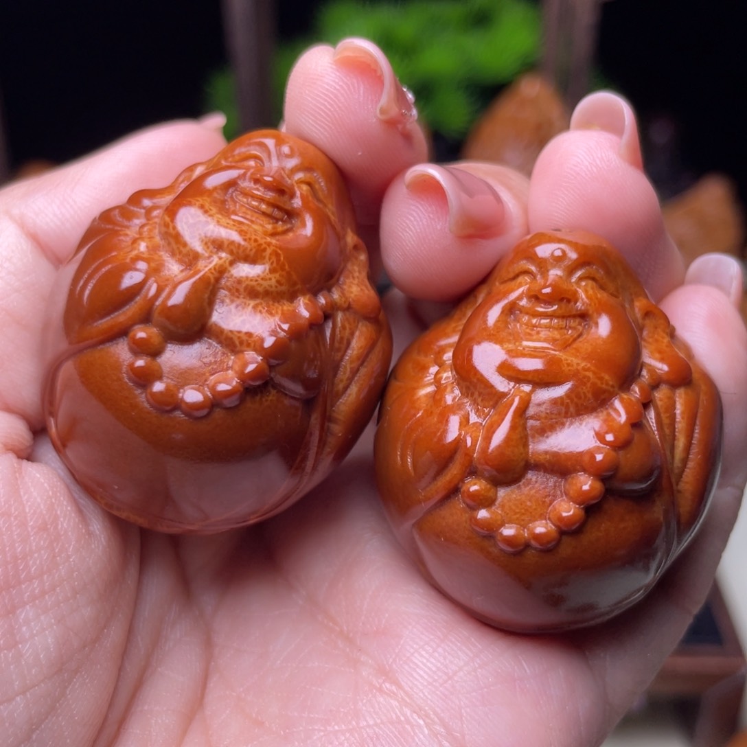 吊坠橄榄核弥勒手球3.7