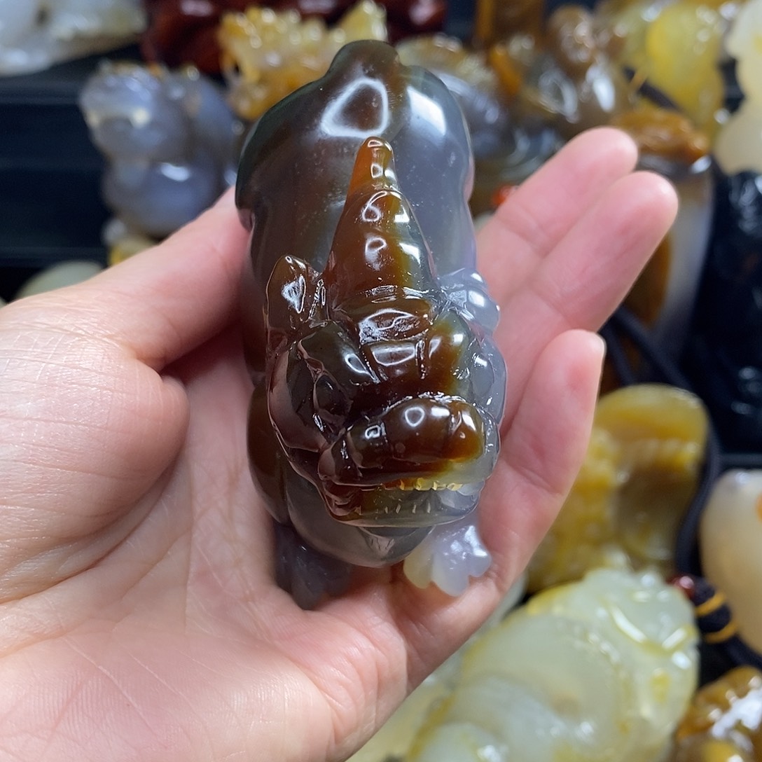 善***己玛瑙/玉髓未镶嵌手把件