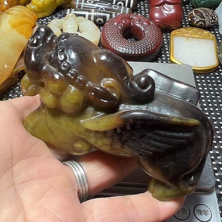 蛇纹石玉合金珠宝奇石