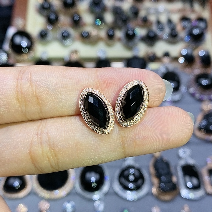 18K金镶嵌翡翠耳钉麦穗 岁岁平安