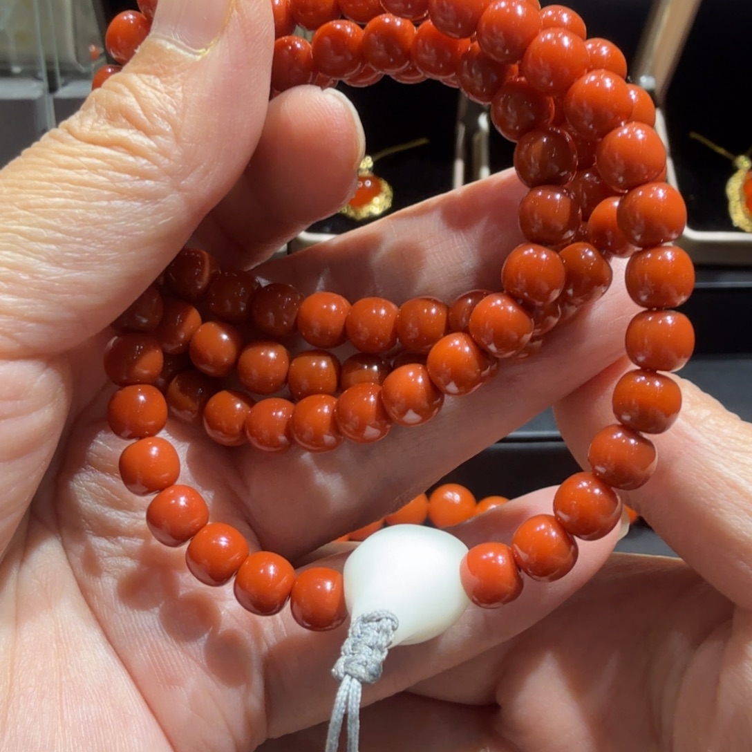 南红玛瑙未镶嵌颈饰