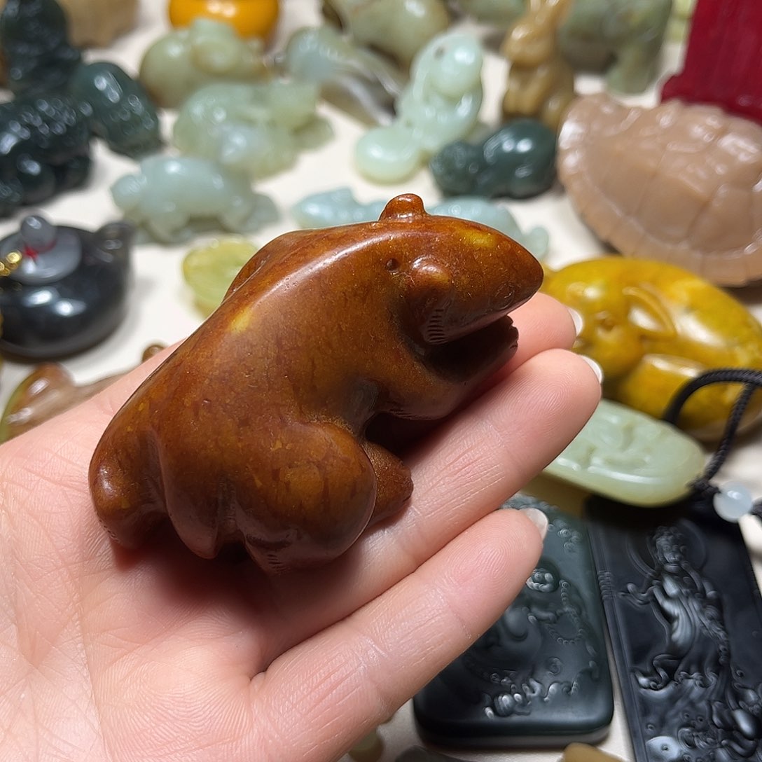 白玉菩提吊坠白玉菩提吊坠