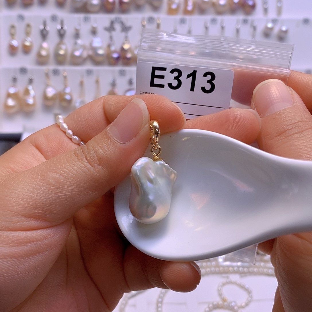 淡水珍珠颈饰银S925镶嵌