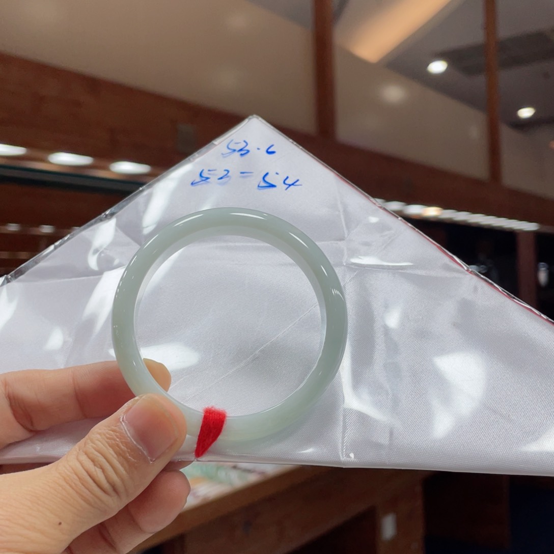 翡翠手镯未镶嵌买断