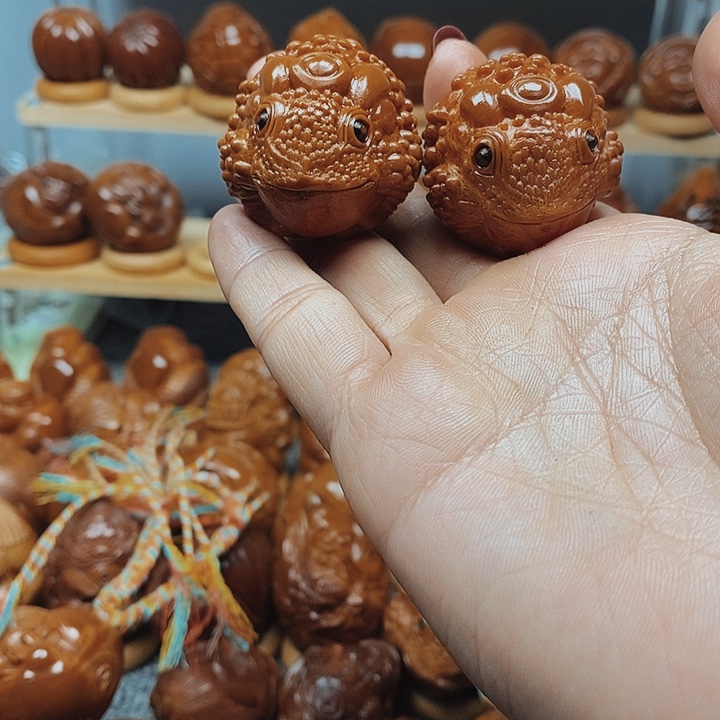 欧***爷橄榄核手串/手链金蟾