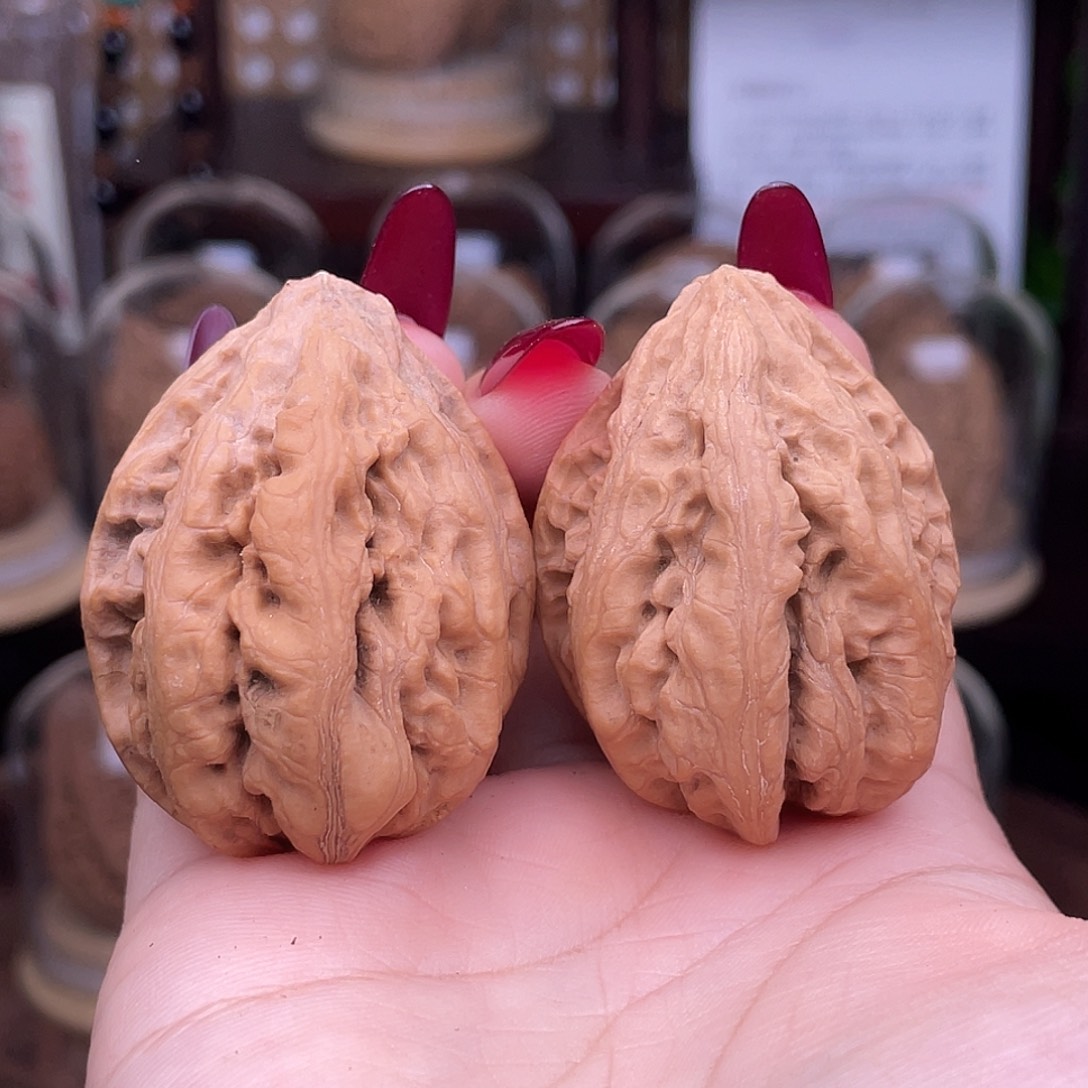 文玩核桃吊坠蚂蚁塔