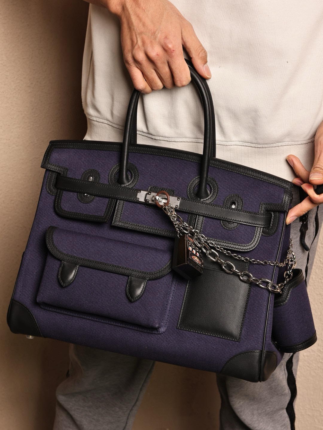 铂金Cargo35休闲中性款手提包黑色Swift牛皮拼深海蓝帆布