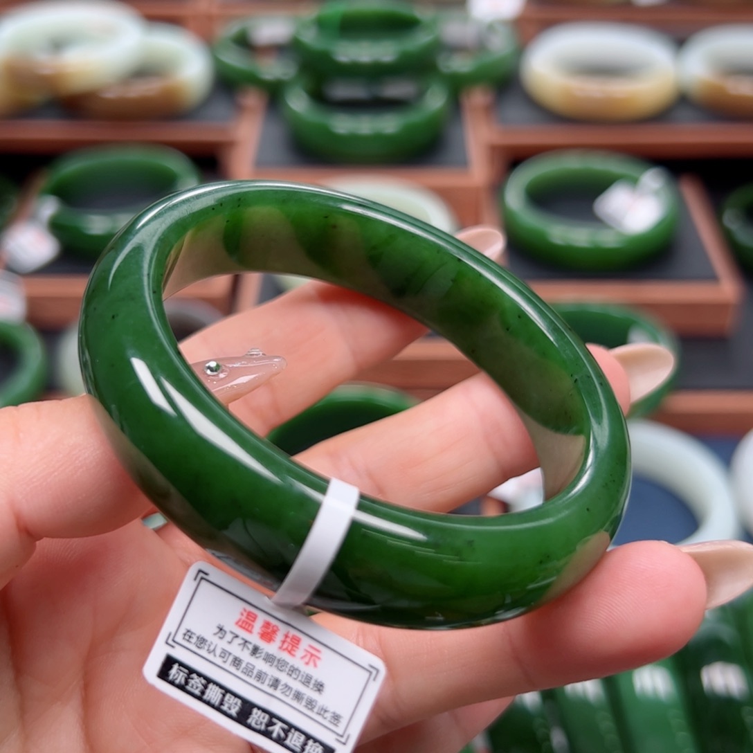 未镶嵌手镯和田玉（碧玉）周*59圈口