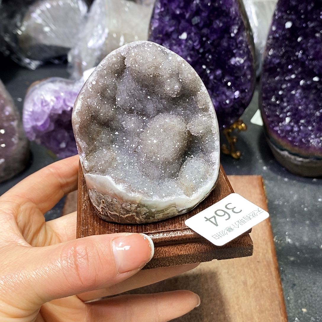 水晶大型摆件（非配饰）未镶嵌