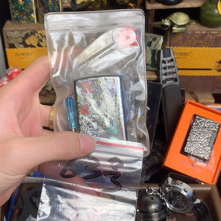 63号煤油打火机一个