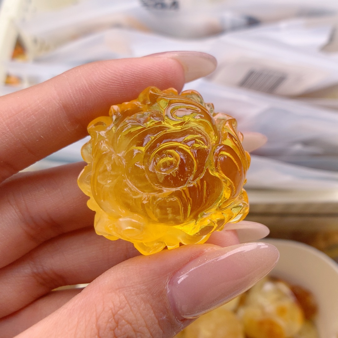 琥珀未镶嵌珠宝奇石