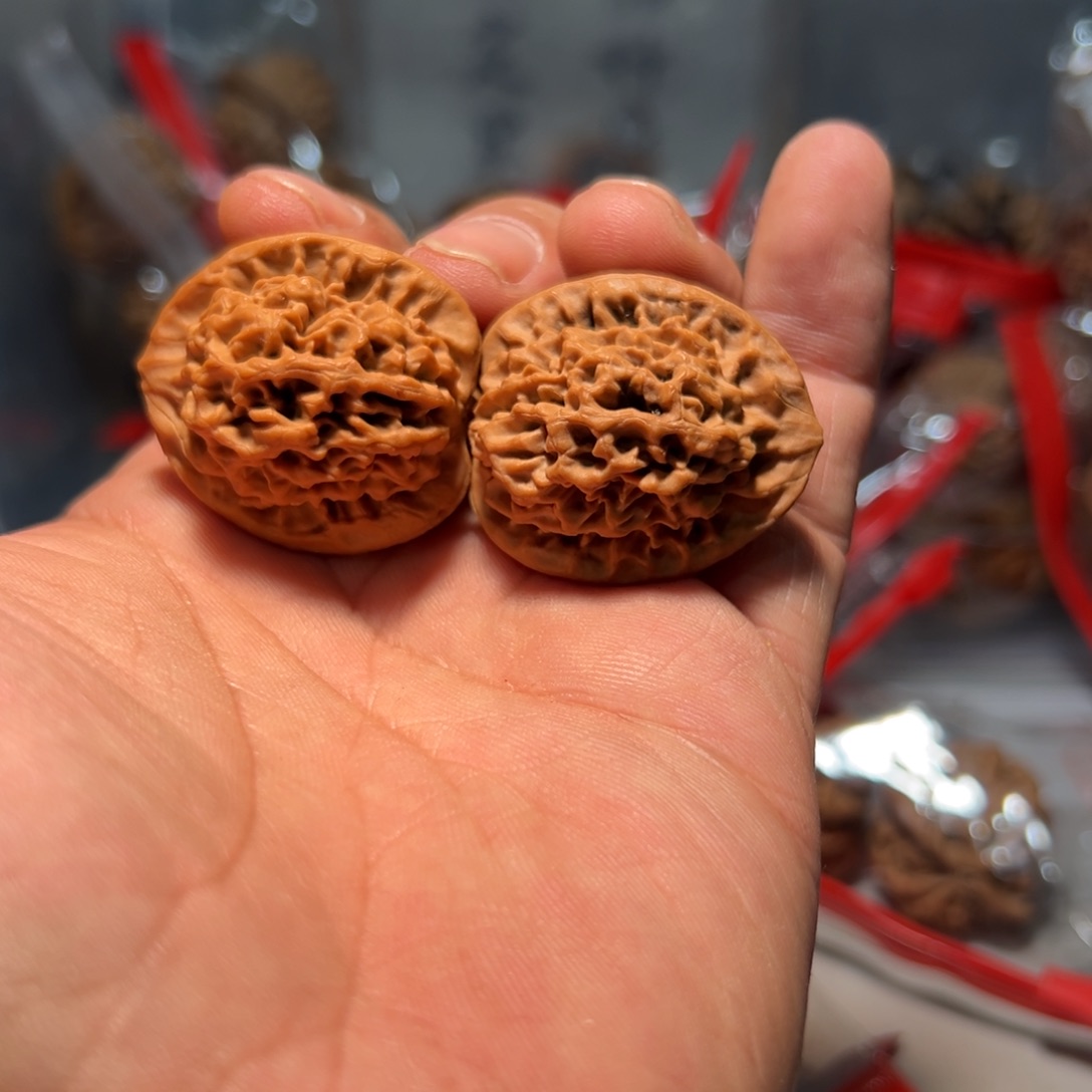 文玩核桃，秦闷小尺寸