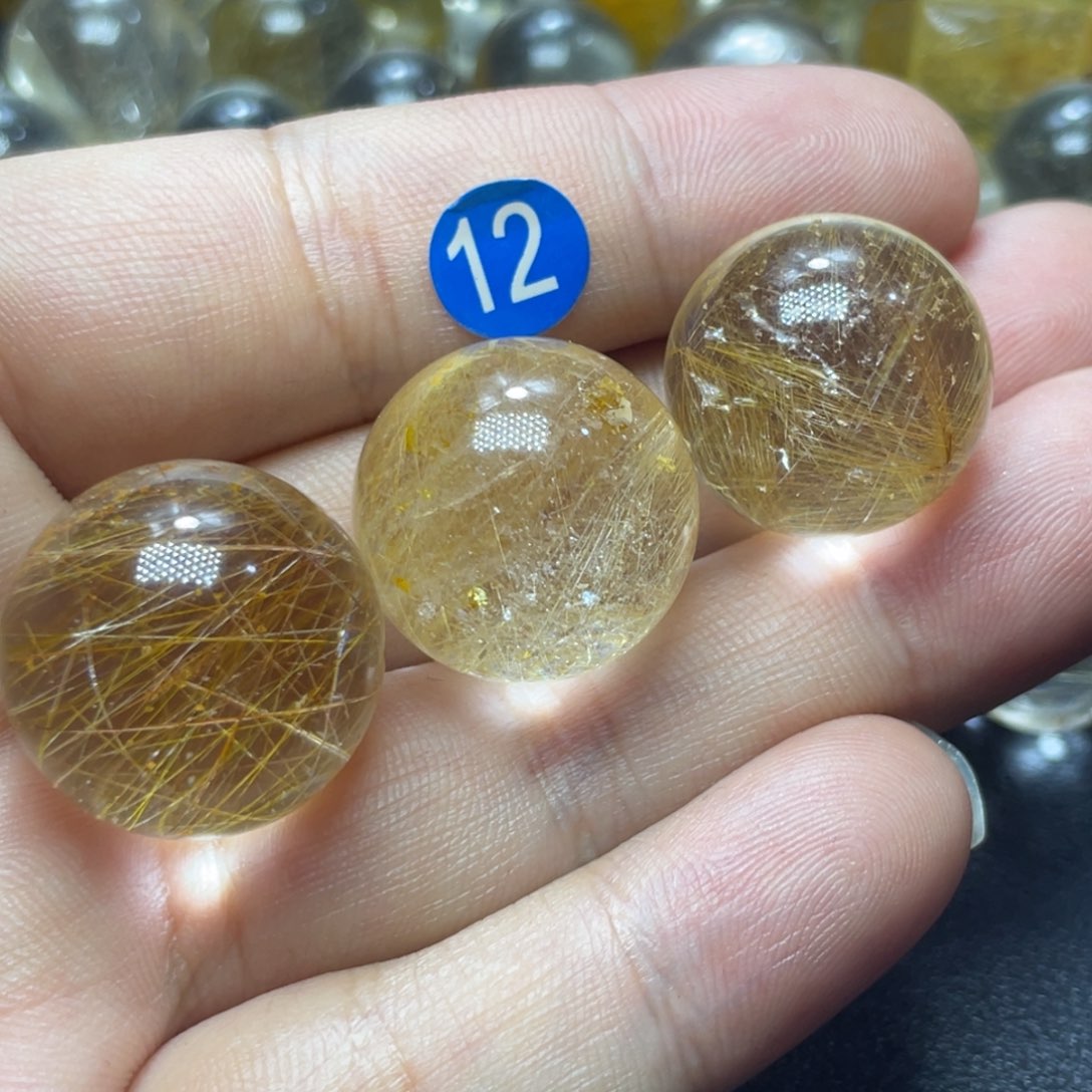 郭***未镶嵌颈饰水晶水晶