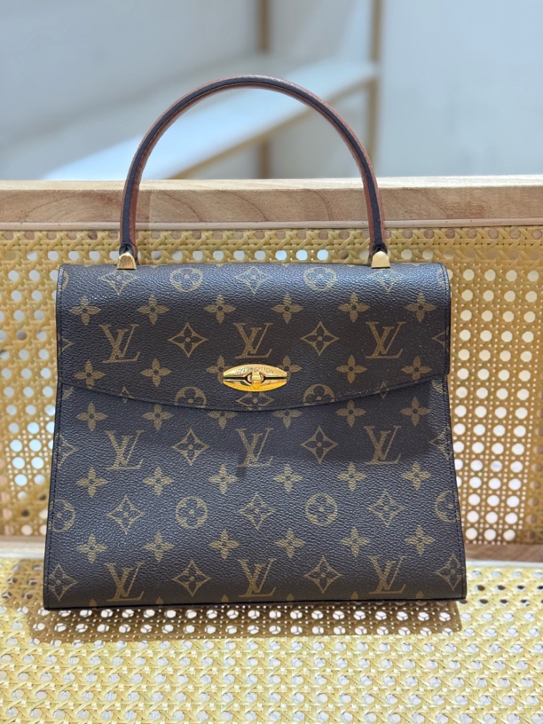 99新 LouisVuitton/路易威登 Lv老花Kelly/单肩/斜挎/腋下/双肩