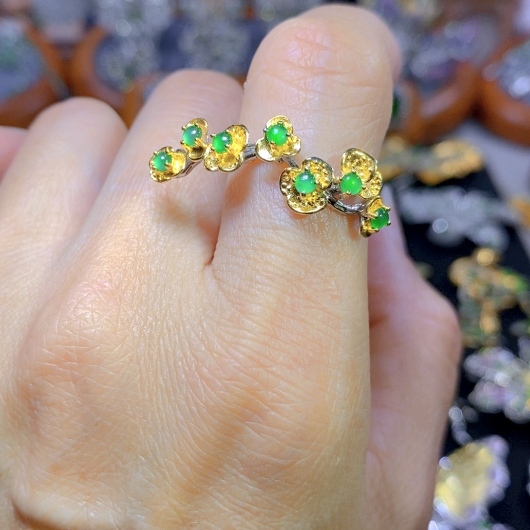 翡翠颈饰银S925镶嵌天然翡翠