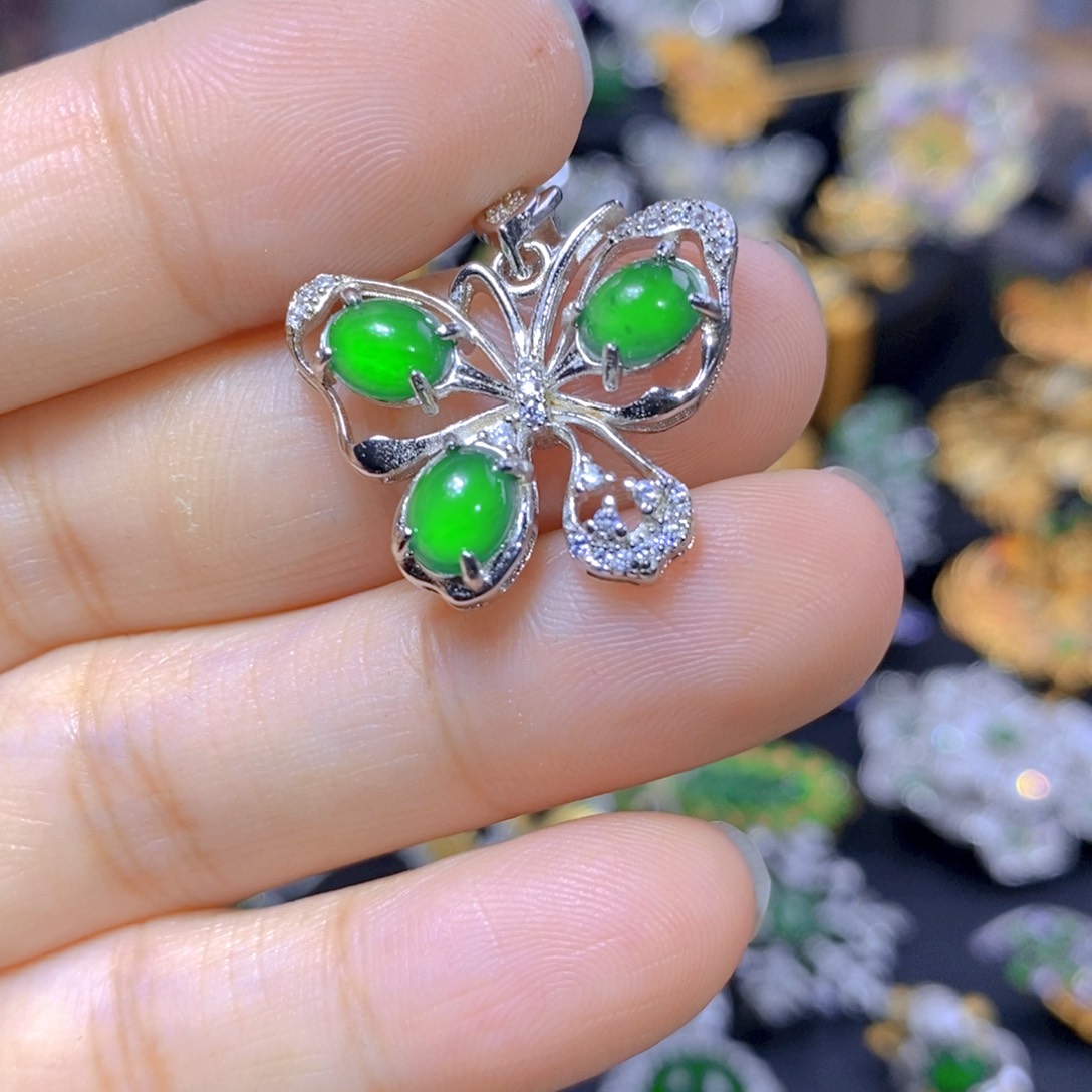 翡翠耳钉银S925镶嵌天然翡翠