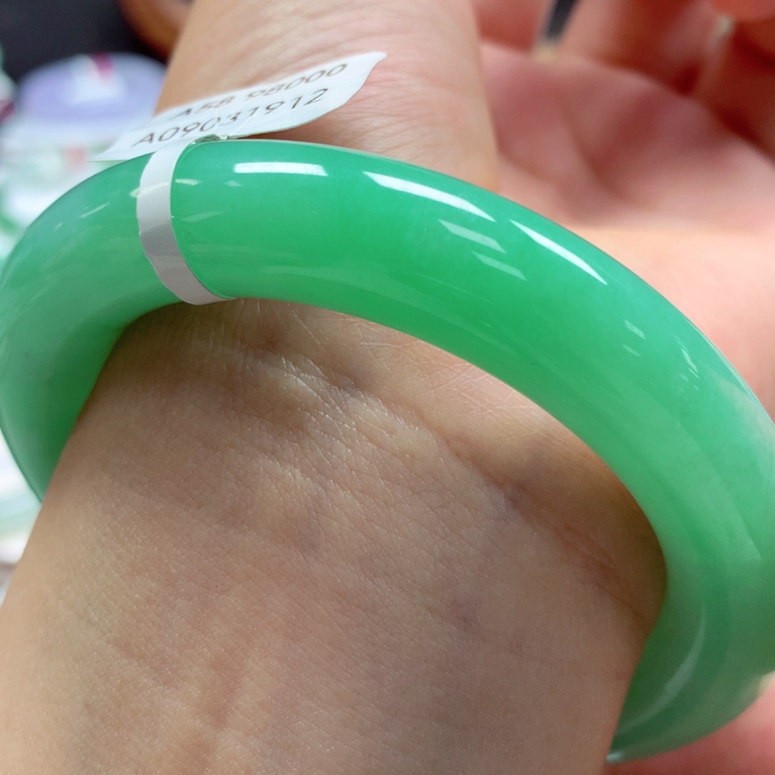 翡翠手镯未镶嵌58圆（26）12号