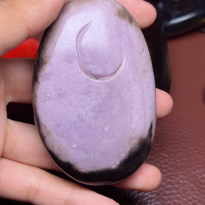 和田玉未镶嵌颈饰日*