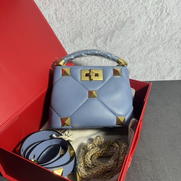 95新/华伦天奴/包包/市场价18900/250125XL0041