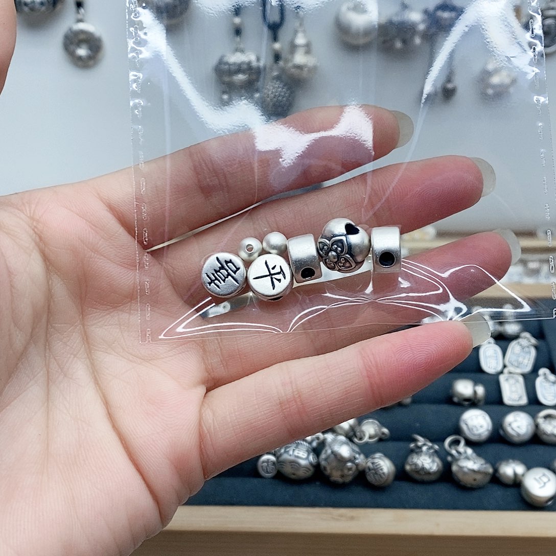 足银锦纶足银平安喜乐加柿子手链