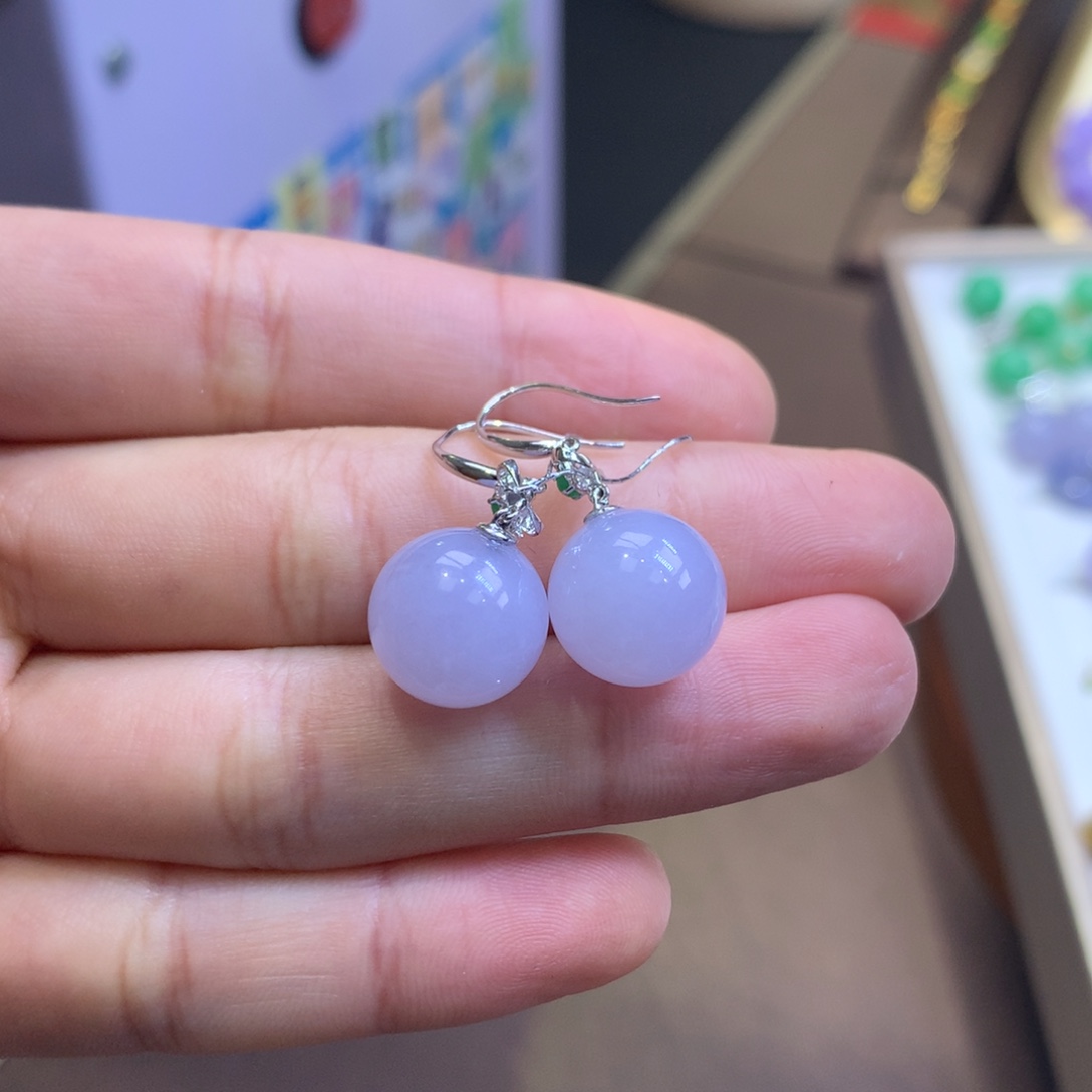 翡翠18K金镶嵌颈饰翡翠