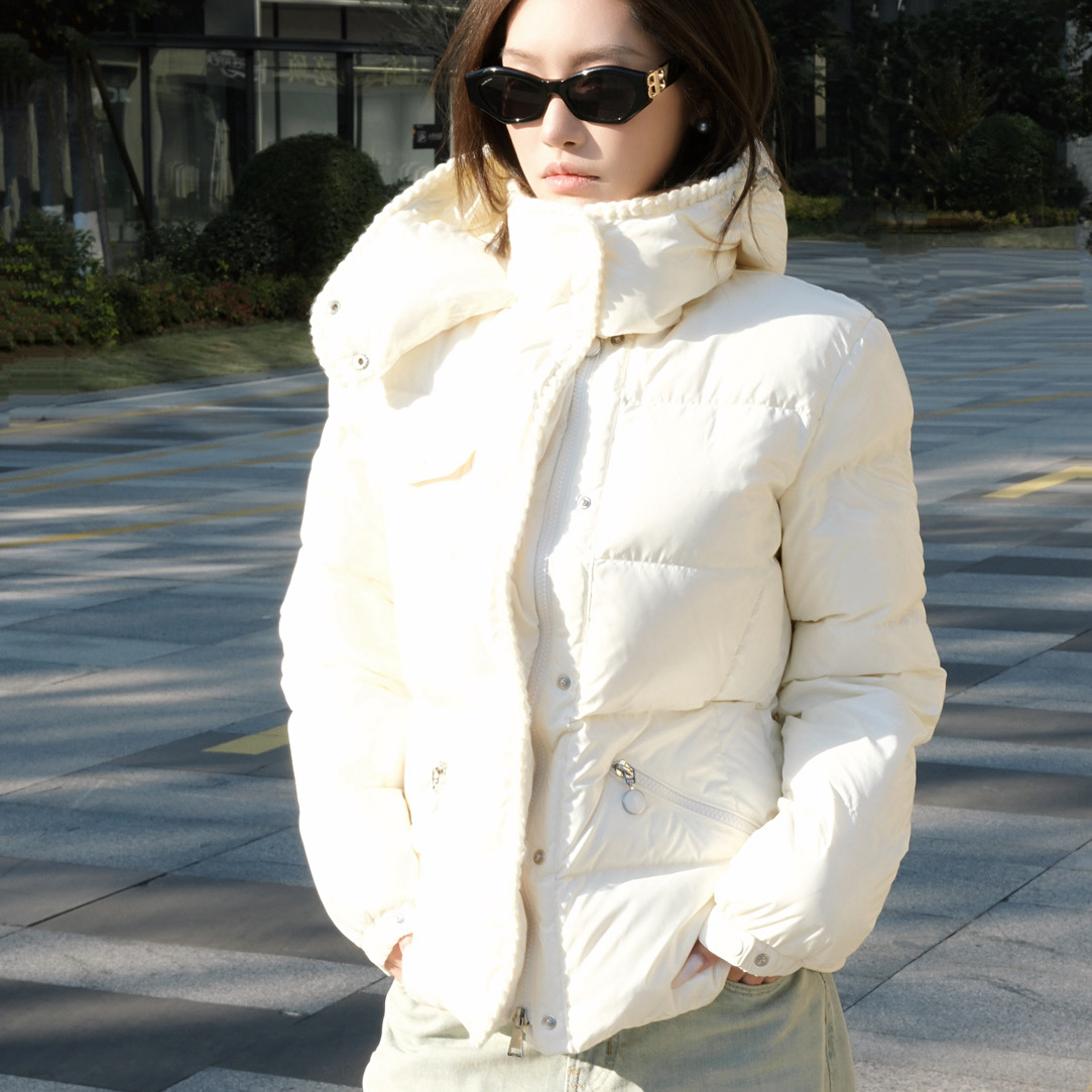 芷一IRISZIA新款蒙口小蛮腰鹅绒服