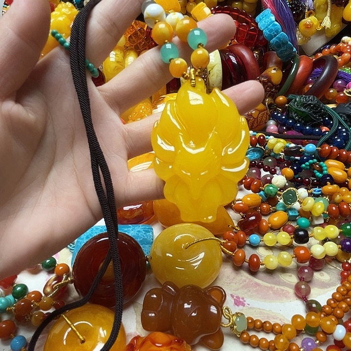 树脂制品2213九尾狐黄