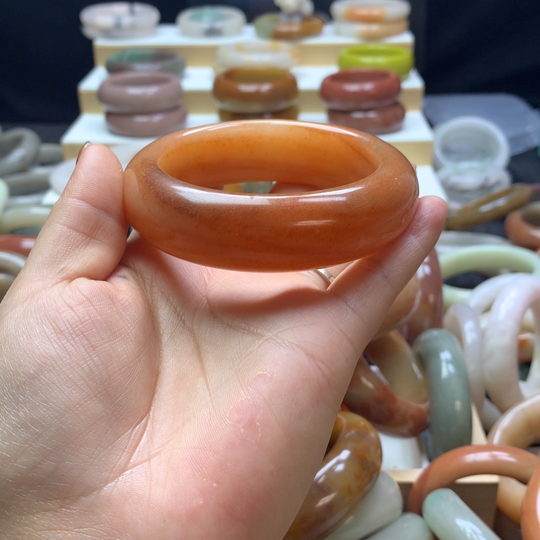 石英质玉手镯未镶嵌青*