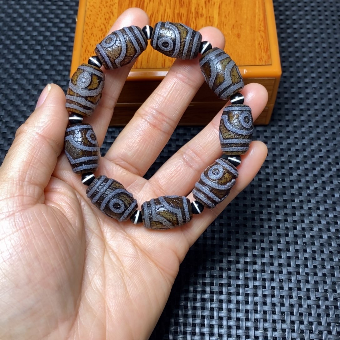 老***孩玛瑙/玉髓未镶嵌手链