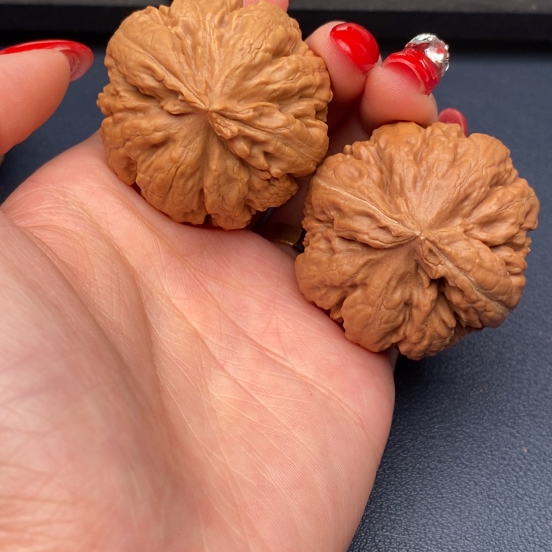 嘴***帅吊坠文玩核桃霸王龙