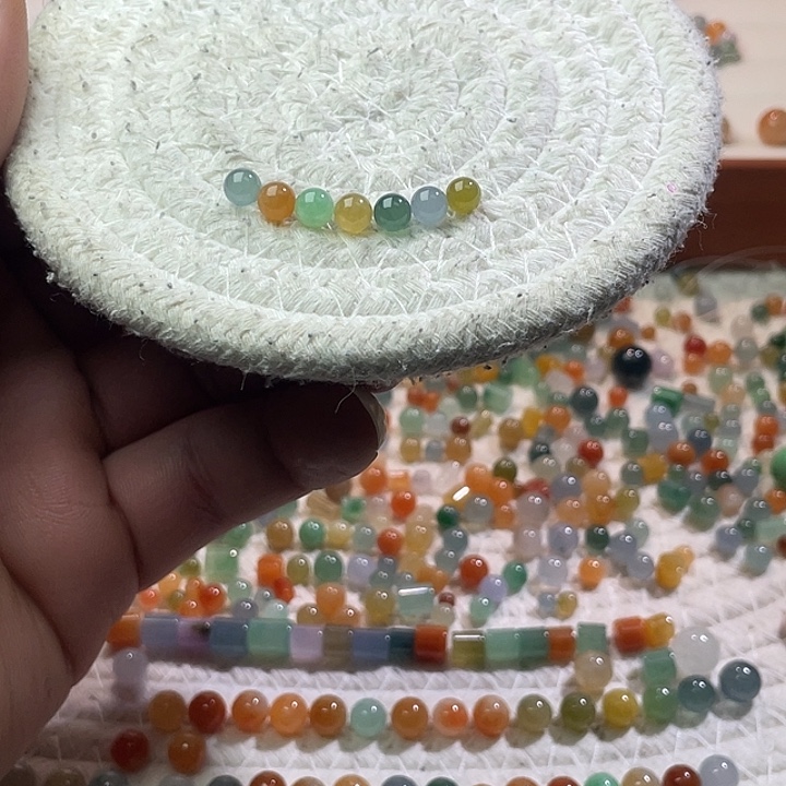 翡翠散珠未镶嵌定制翡翠卡5+