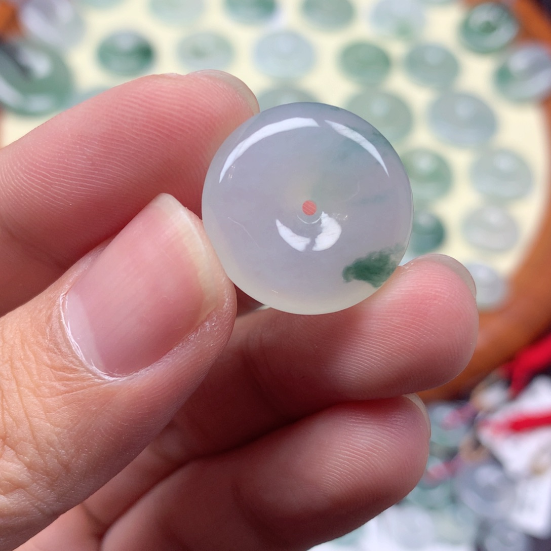 翡翠未镶嵌颈饰吊坠20.5/6mm